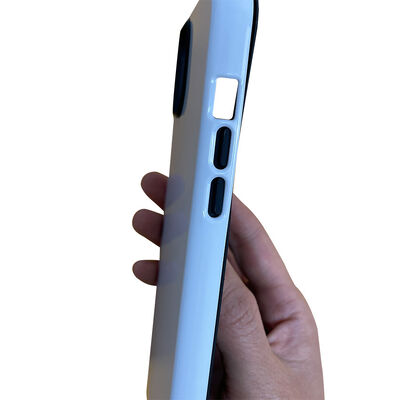 Machine d'impression par sublimation 3D idéale pour la production d'étuis de téléphone personnalisés avec une surface vierge de sublimation blanche brillante