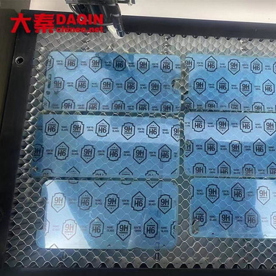 Découpeuse nanoe 50W de laser de protecteur d'écran de verre trempé de Daqin avec la gravure