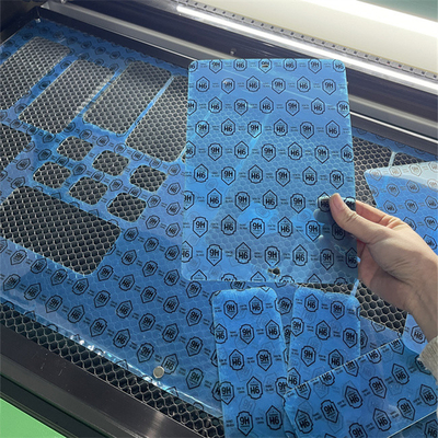 1040 Machine de coupe mobile compacte et précise pour le protecteur d'écran
