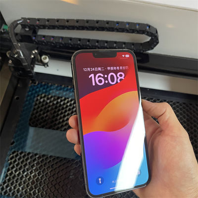 Machine de gravure au laser de protecteur d'écran personnalisable avec refroidissement par eau en circulation