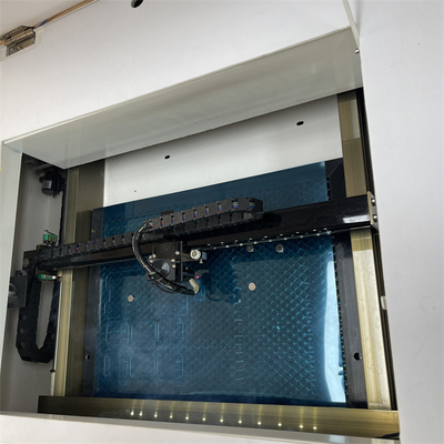 Système de découpe laser pour protecteurs d'écran de 40KG pour la découpe de matériaux délicats d'une épaisseur inférieure à 0,5MM