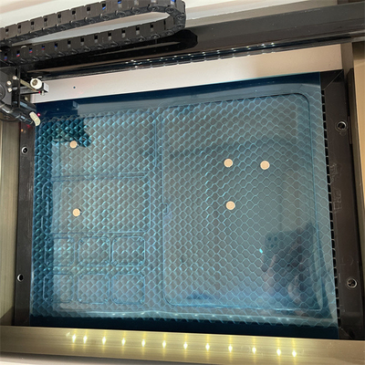 Logiciel professionnel de conception et de gestion pour la machine de découpe laser à écran de verre trempé mobile Daqin