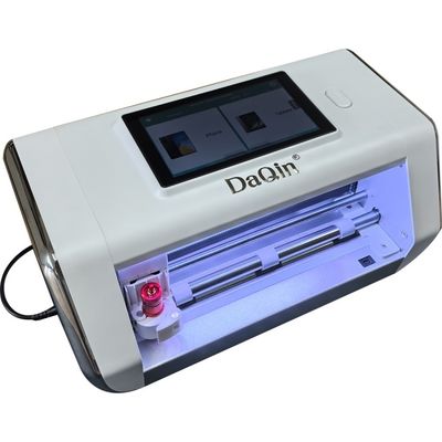 Machine de découpe automatique pour protections d'écran et dos de téléphones portables