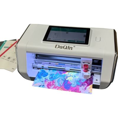 Machine de découpe sans application pour protections d'écran et skins vinyles personnalisés